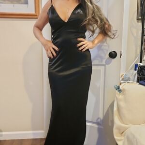 Elegant Black Satin Evening Dress